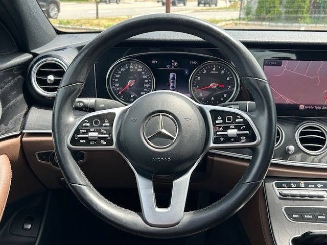 Used 2019 Mercedes-Benz E 300 4MATIC image 17