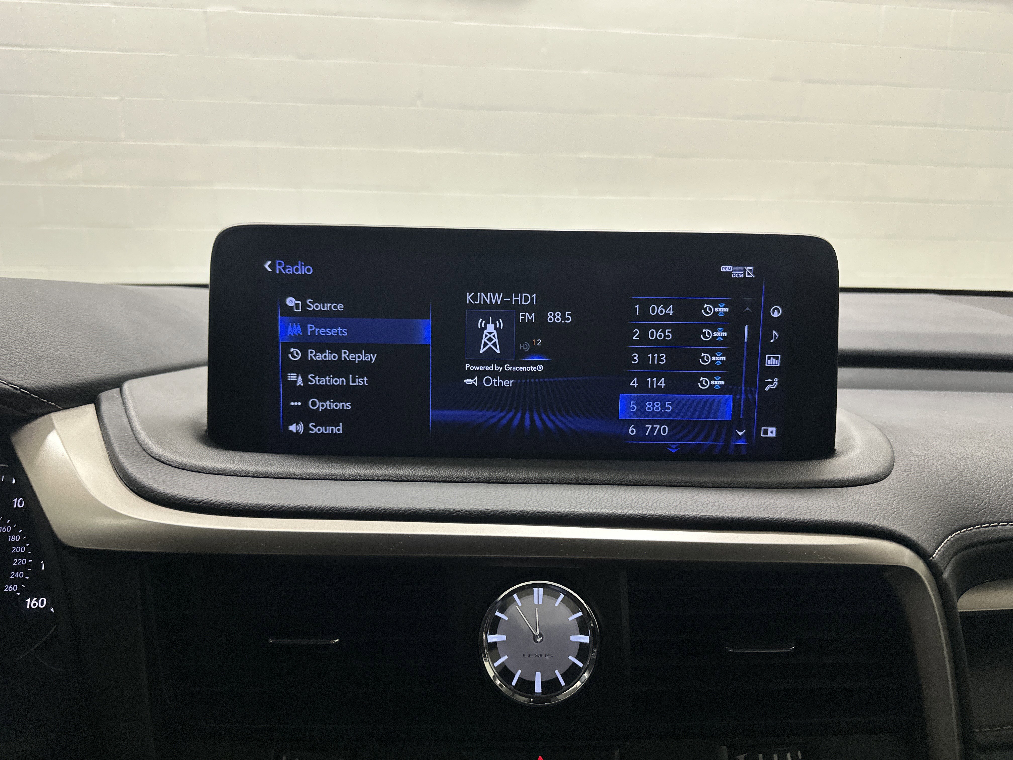 Used 2020 Lexus RX 350 AWD w/ Premium Package image 23