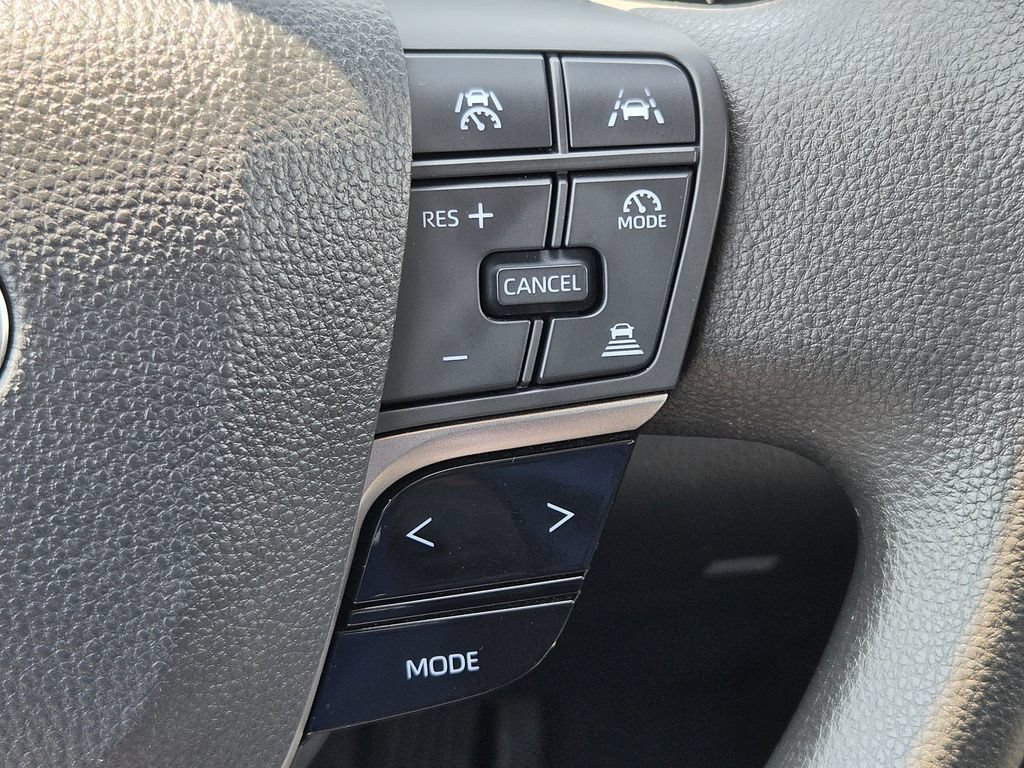 Used 2025 Toyota Camry LE FWD image 23
