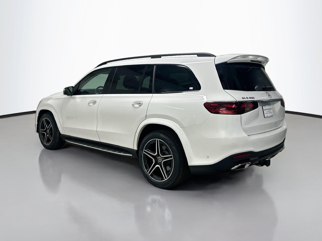 Used 2026 Mercedes-Benz GLS 450 4MATIC image 3