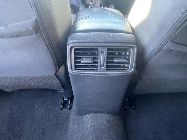 Used 2019 Nissan Rogue SV image 26