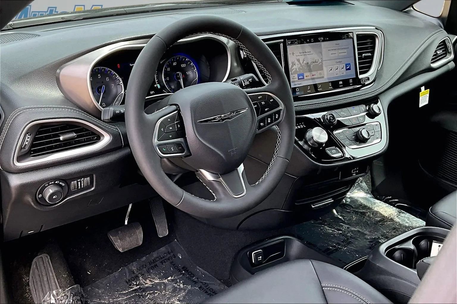 New 2026 Chrysler Pacifica Select AWD/4WD image 7