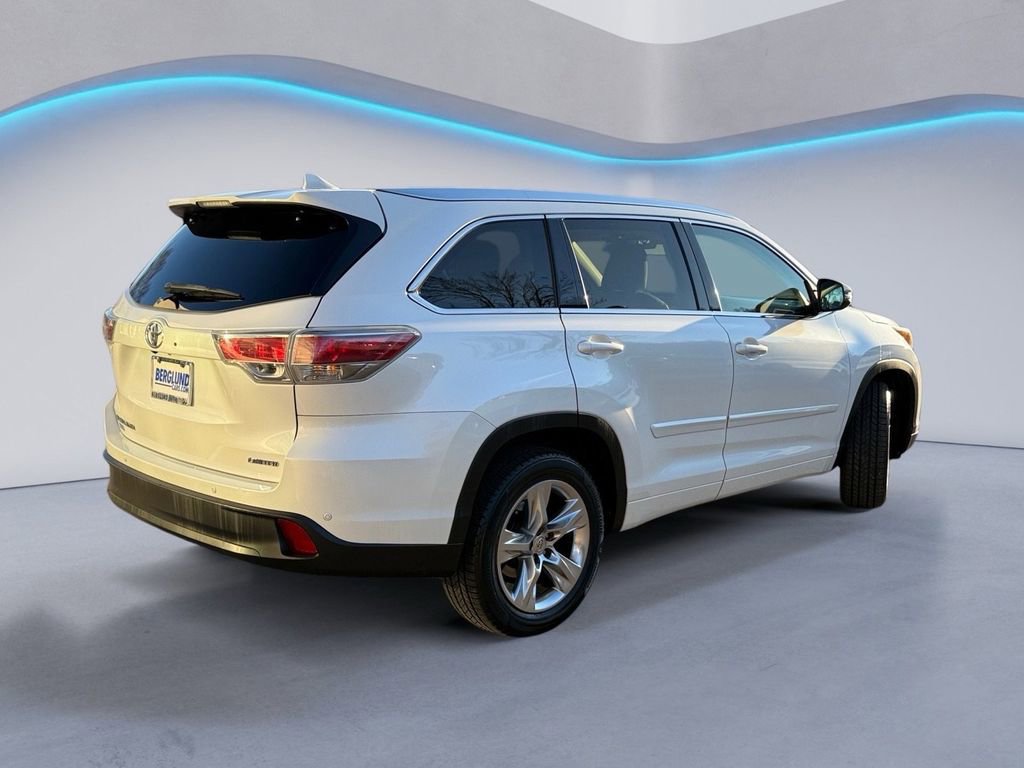Used 2014 Toyota Highlander Limited image 4
