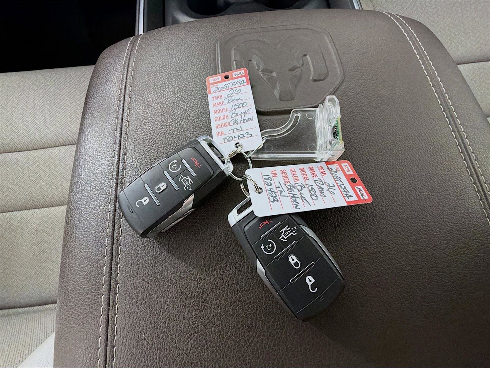 Used 2026 RAM 1500 Laramie AWD/4WD image 34