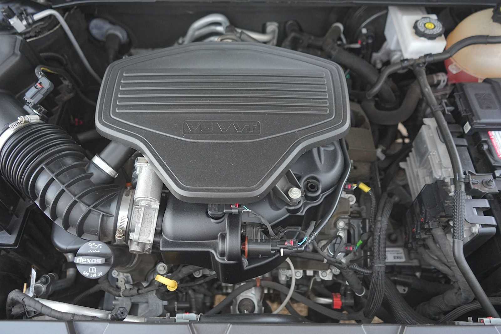 Used 2023 GMC Acadia Denali FWD image 9