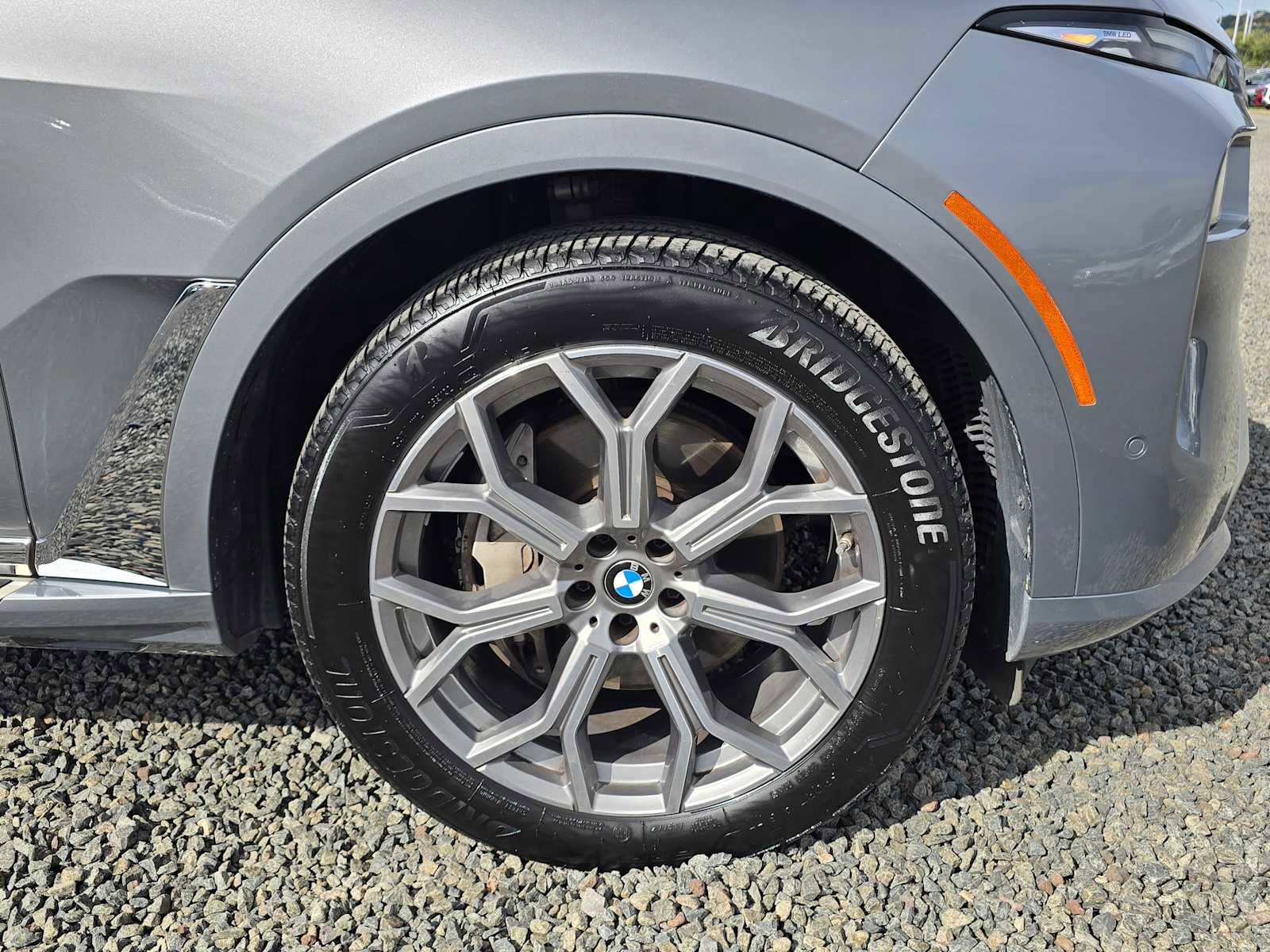 Used 2024 BMW X7 xDrive40i image 9