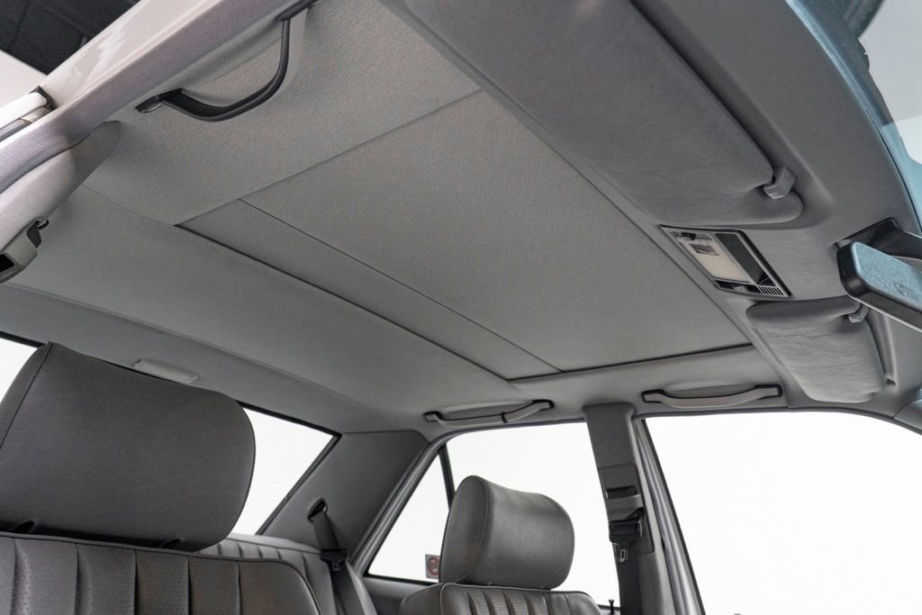 Used 1991 Mercedes-Benz 190 E 2.6 image 42