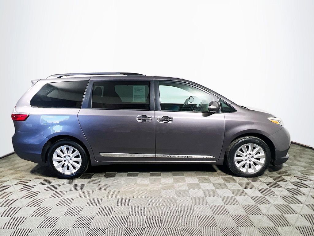 Used 2015 Toyota Sienna Limited Premium AWD/4WD image 9