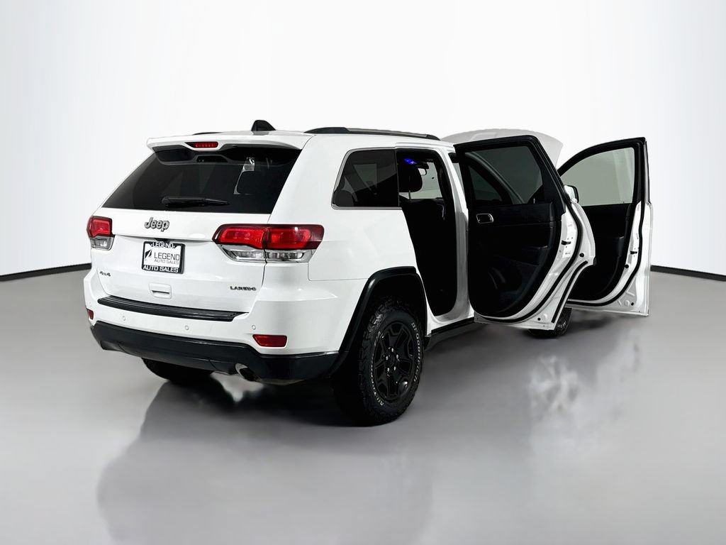 Used 2020 Jeep Grand Cherokee Laredo AWD/4WD image 22