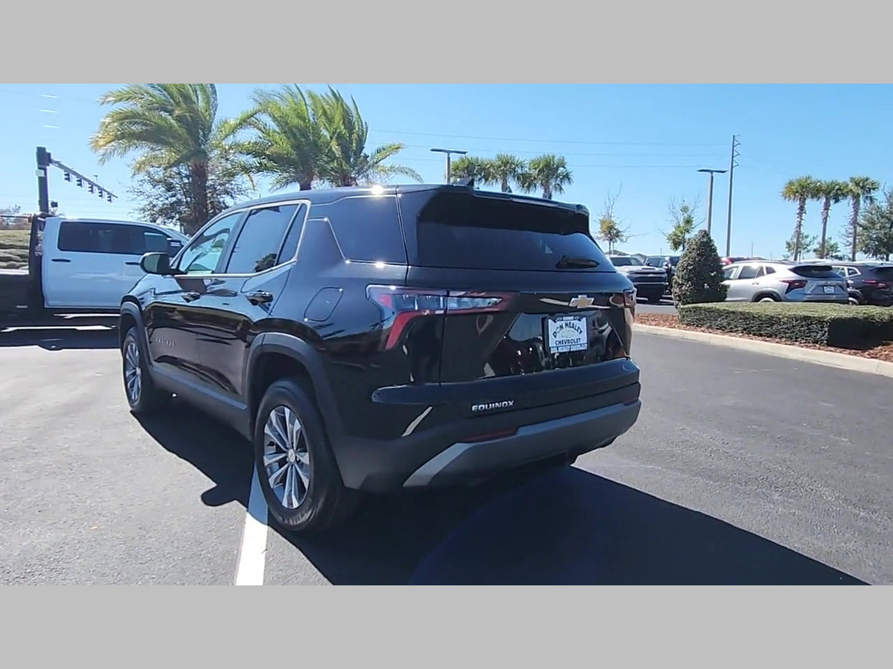 New 2026 Chevrolet Equinox LT w/ Convenience Package II image 16