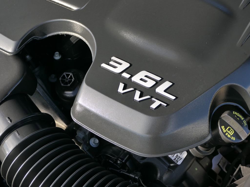 Used 2022 Dodge Challenger SXT w/ Blacktop Package image 27