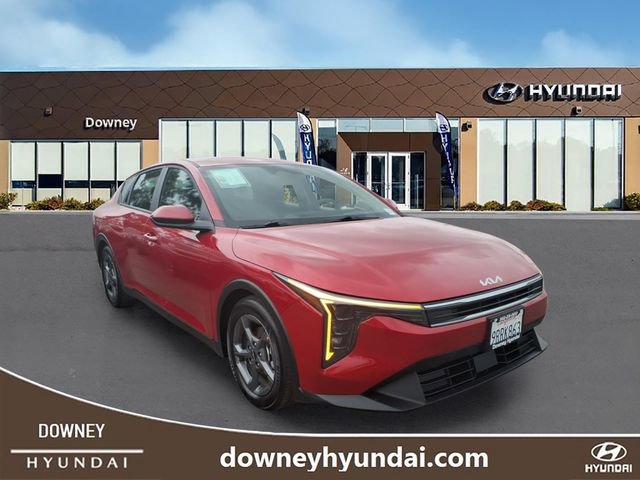 Used 2025 Kia K4 LXS image 3