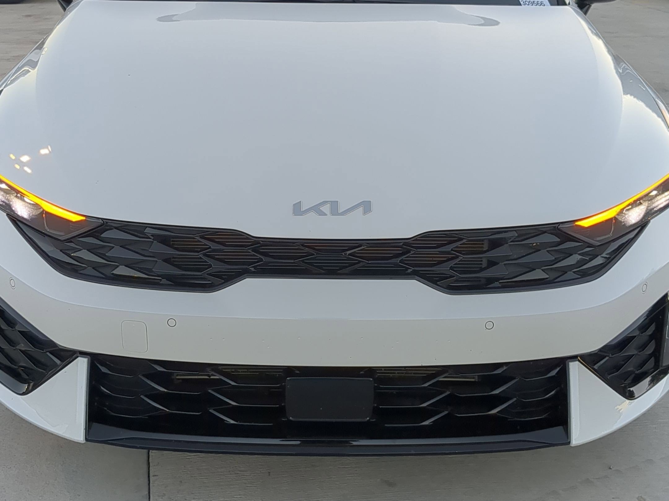 Certified 2025 Kia K5 GT-Line image 9