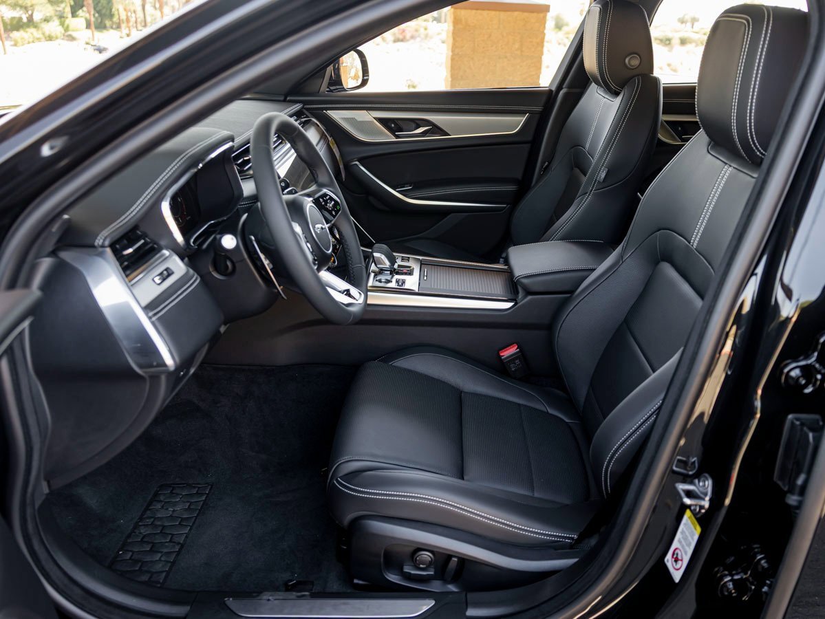 New 2024 Jaguar XF R-Dynamic SE image 14