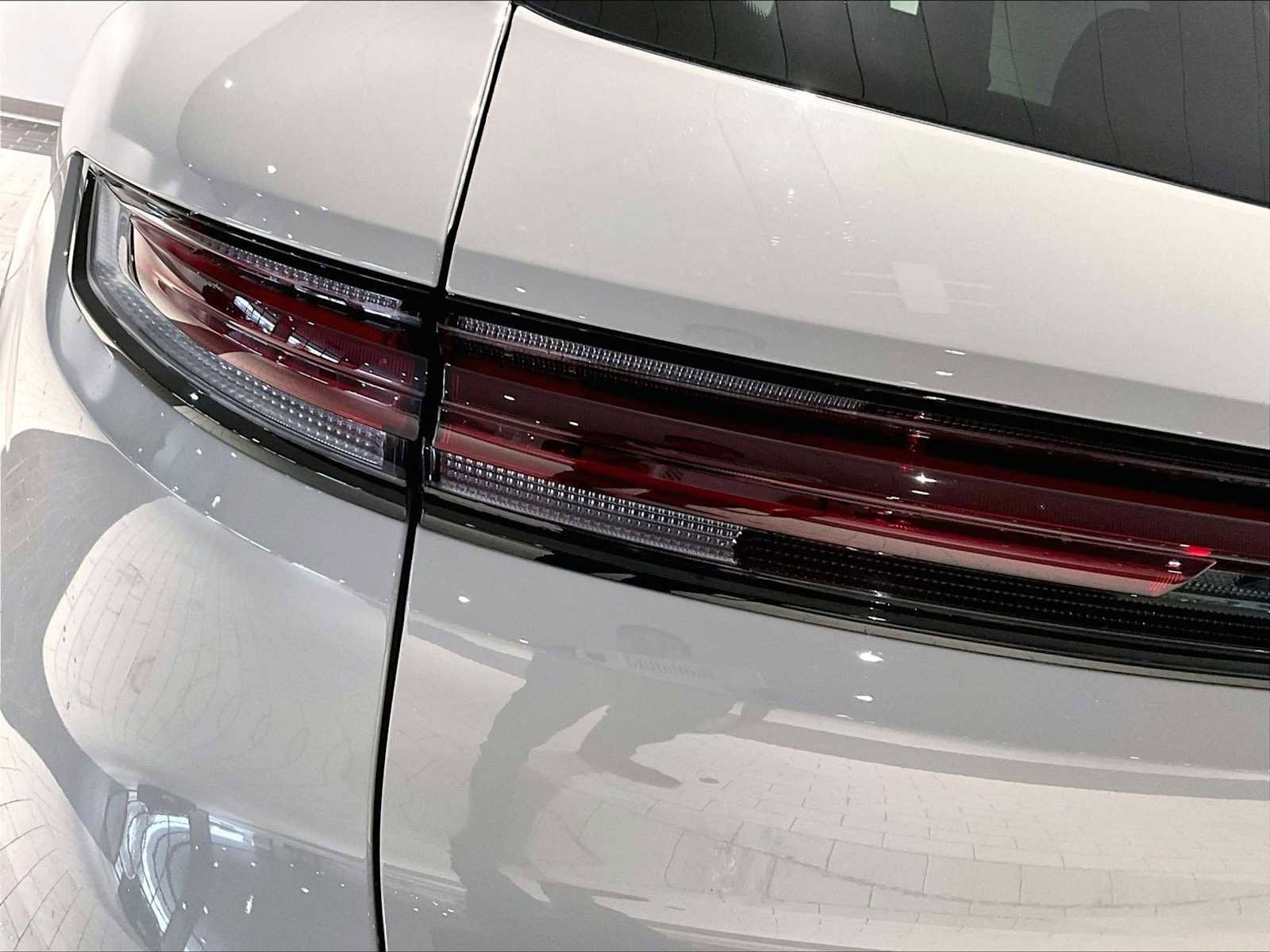 Used 2026 Porsche Cayenne S image 33