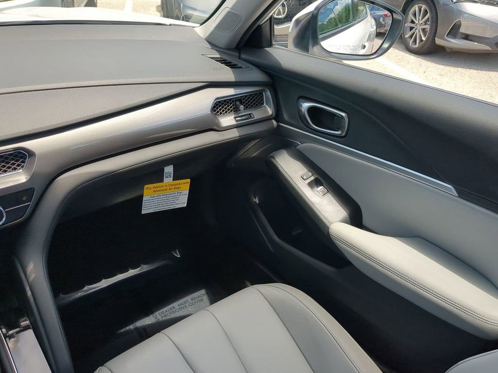 New 2025 Acura Integra Base image 17