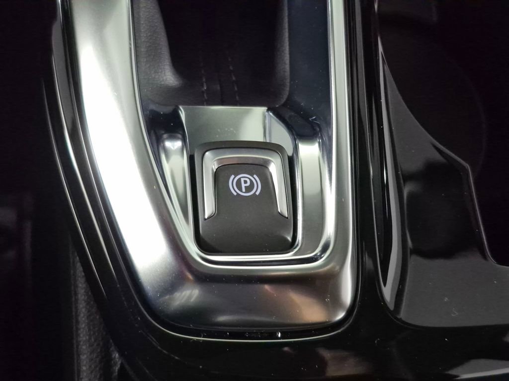 New 2026 Chevrolet Trax LT image 17