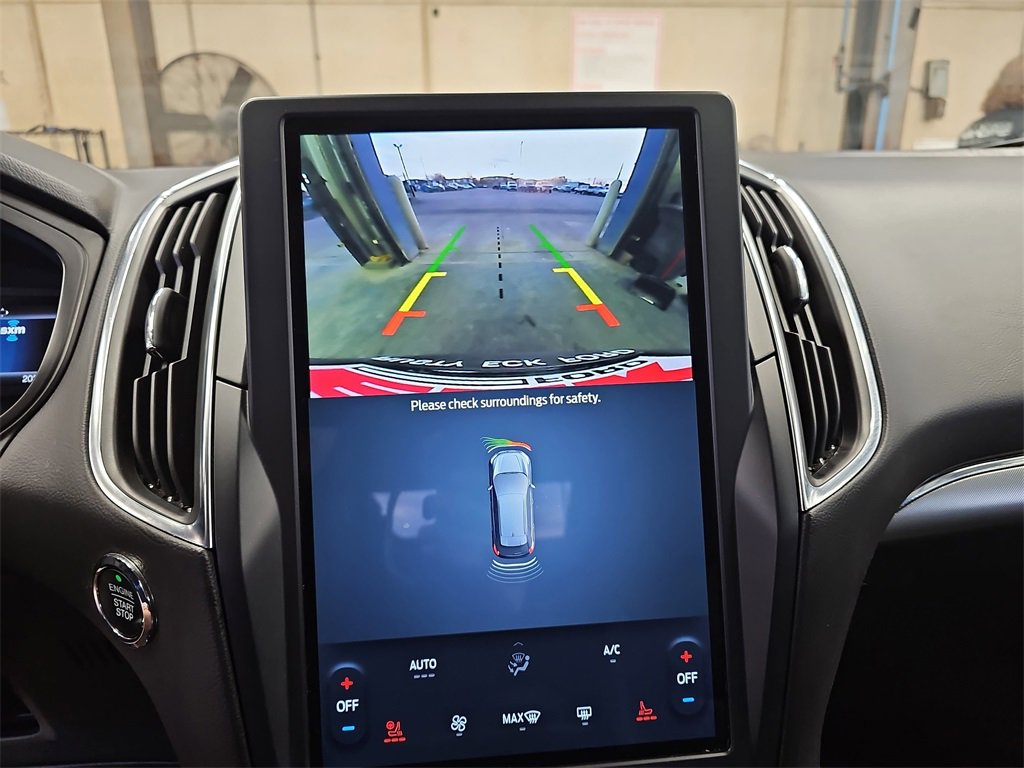 Used 2024 Ford Edge Titanium image 23