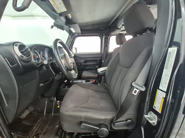 Used 2014 Jeep Wrangler Unlimited Sport w/ Connectivity Group AWD/4WD image 15