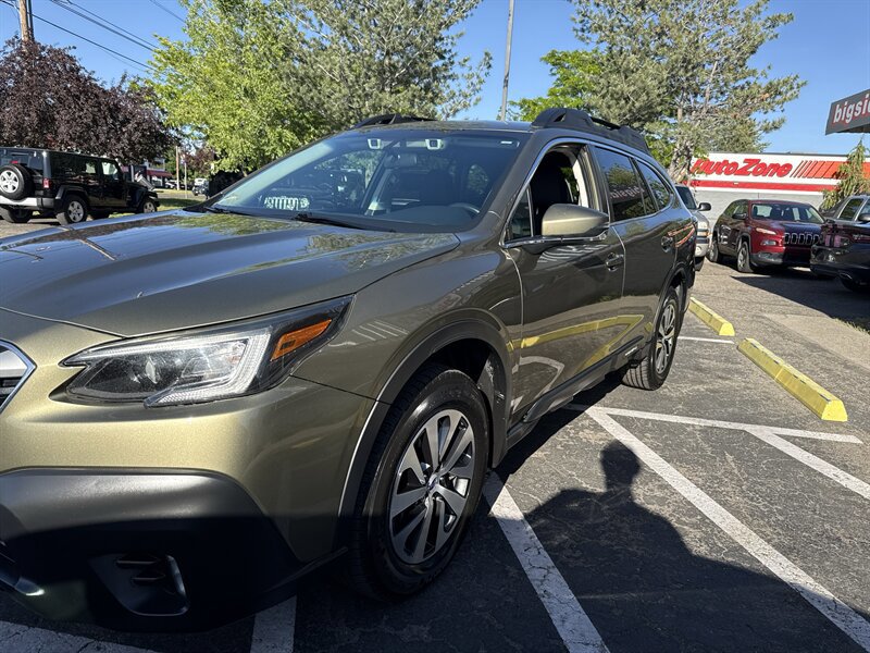 Used 2020 Subaru Outback Premium AWD/4WD image 13