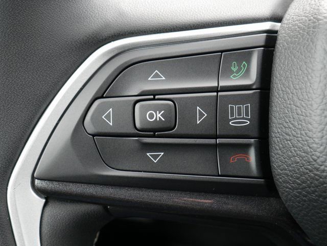 Used 2023 Jeep Grand Cherokee Altitude image 22