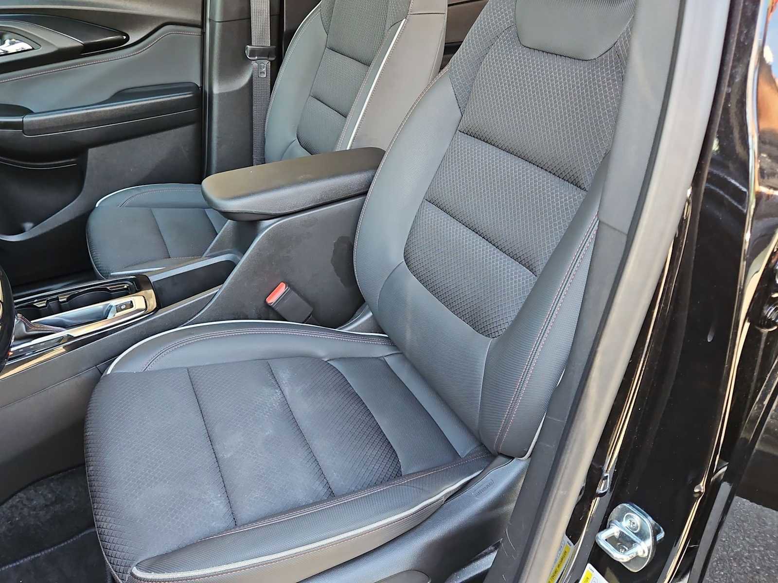 Certified 2023 Chevrolet TrailBlazer RS w/ Convenience Package image 16