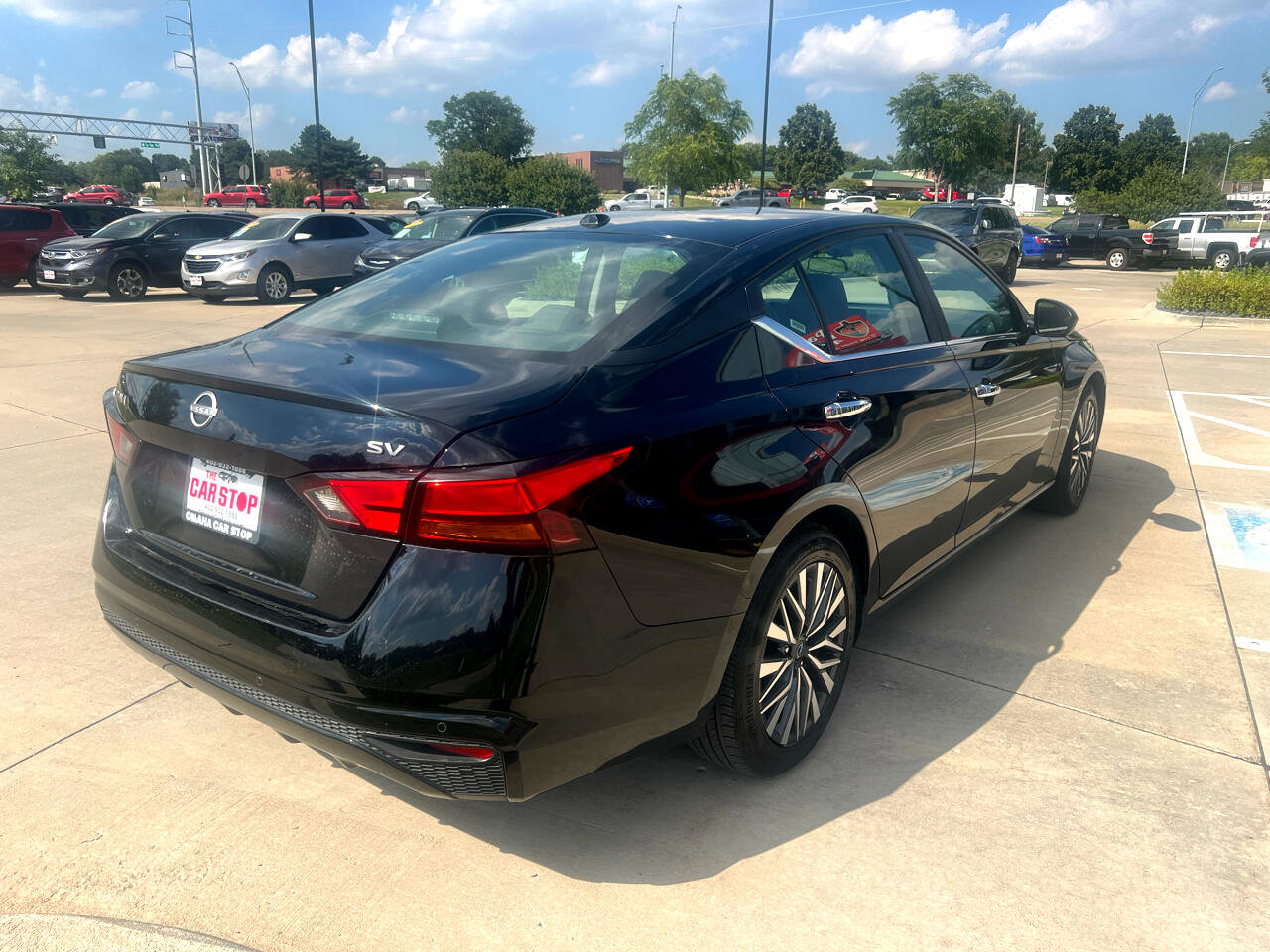 Used 2024 Nissan Altima 2.5 SV image 6
