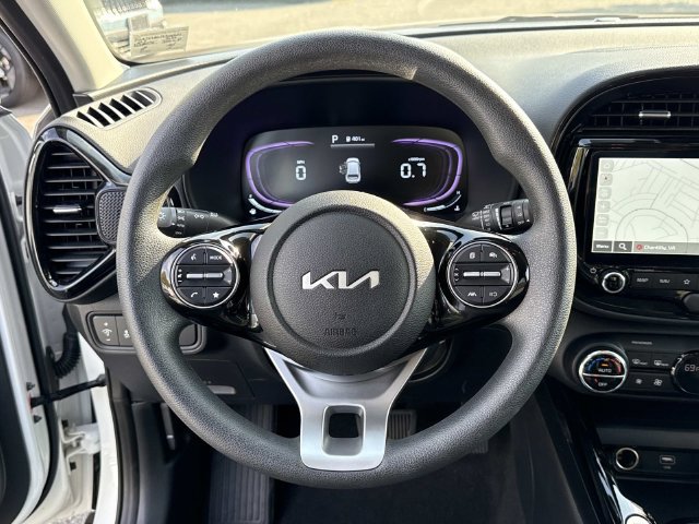 Used 2025 Kia Soul S FWD image 18