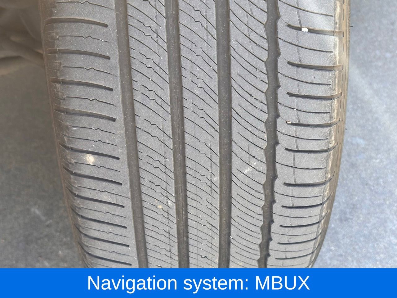 Used 2024 Mercedes-Benz GLE 350 4MATIC image 3