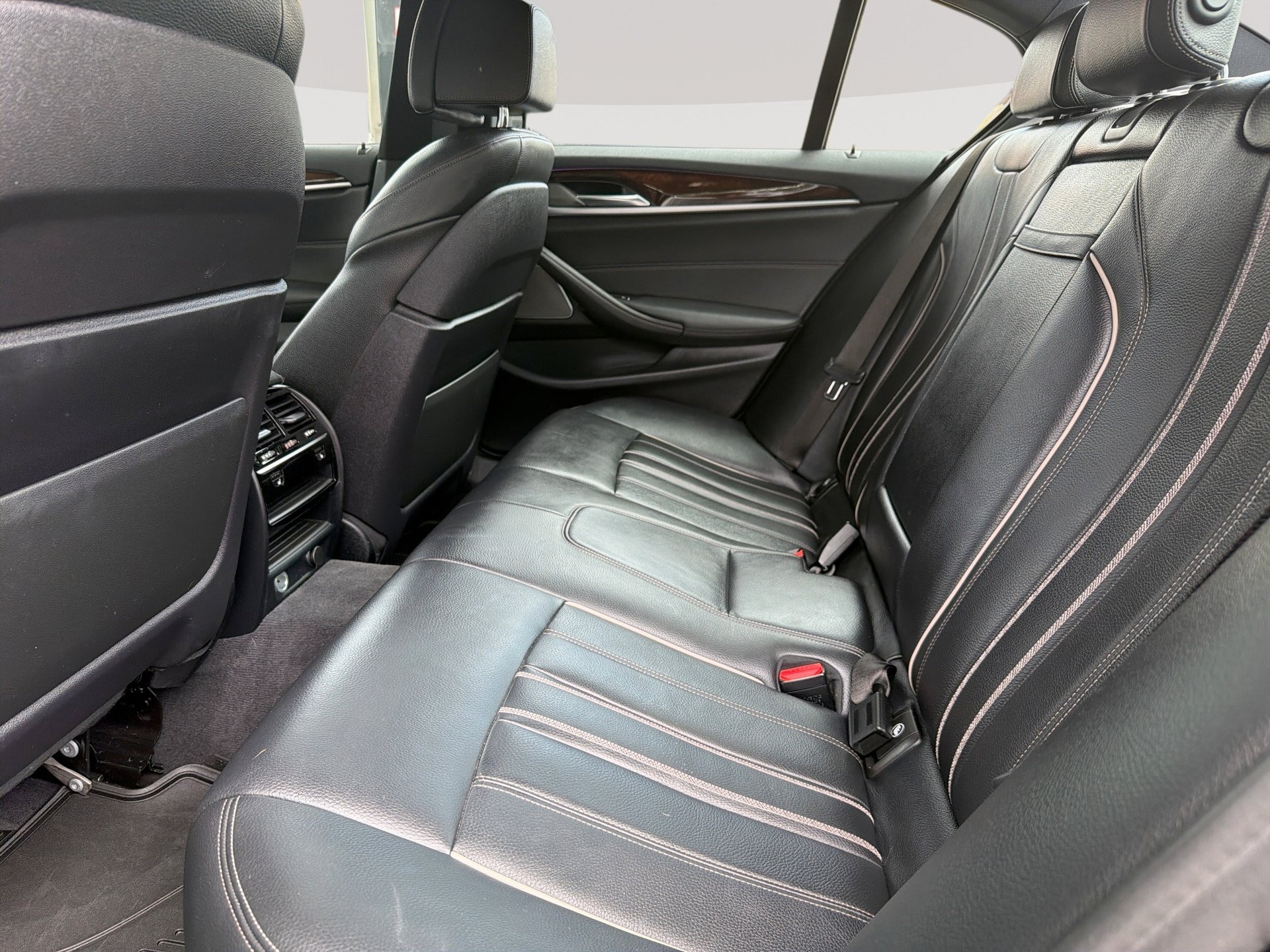 Used 2019 BMW 540i xDrive w/ M Sport Package AWD/4WD image 27