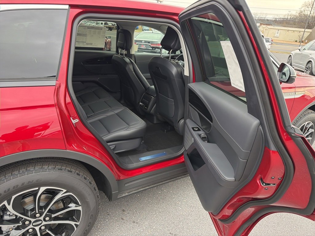 New 2026 Lincoln Nautilus Premier image 19