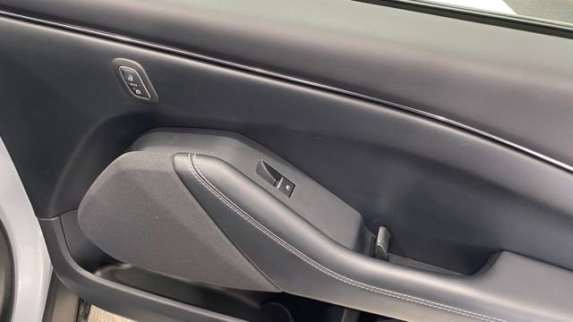 Used 2021 Ford Mustang Mach-E Select image 22