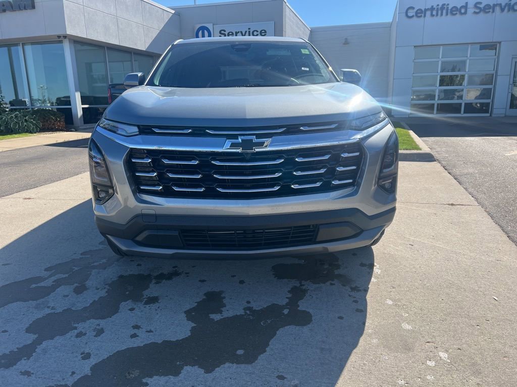 New 2026 Chevrolet Equinox LT w/ Convenience Package II image 2