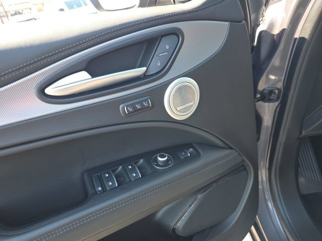 Used 2024 Alfa Romeo Stelvio Ti AWD/4WD image 14