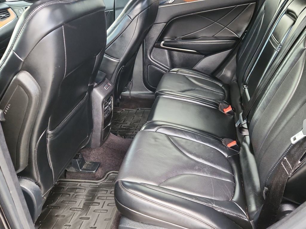 Used 2017 Lincoln MKC Reserve w/ Lincoln MKC Climate Package image 10