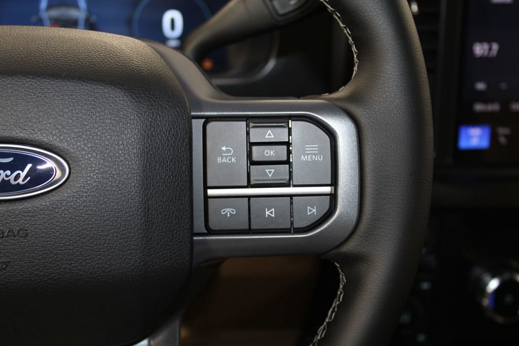 New 2026 Ford F250 Lariat w/ Chrome Package image 39