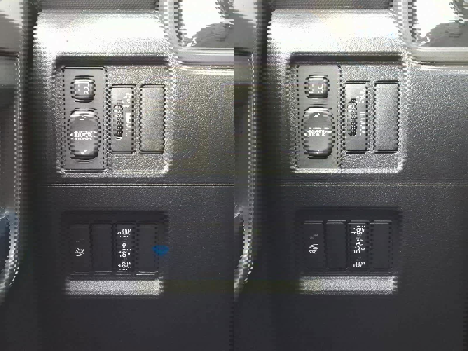 Used 2019 Toyota 4Runner TRD Off-Road AWD/4WD image 26