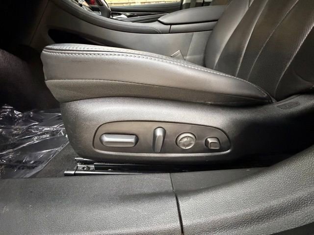 Used 2019 Buick LaCrosse Premium w/ Driver Confidence Package II AWD/4WD image 27