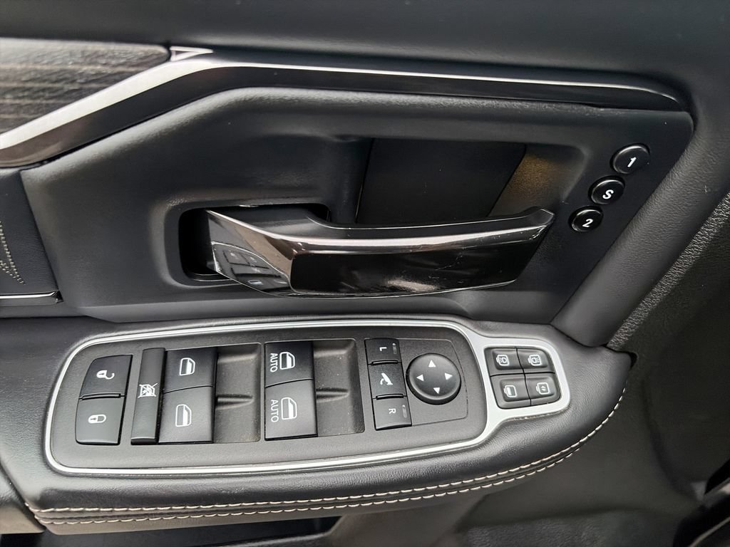 Used 2023 RAM 2500 Limited AWD/4WD image 24