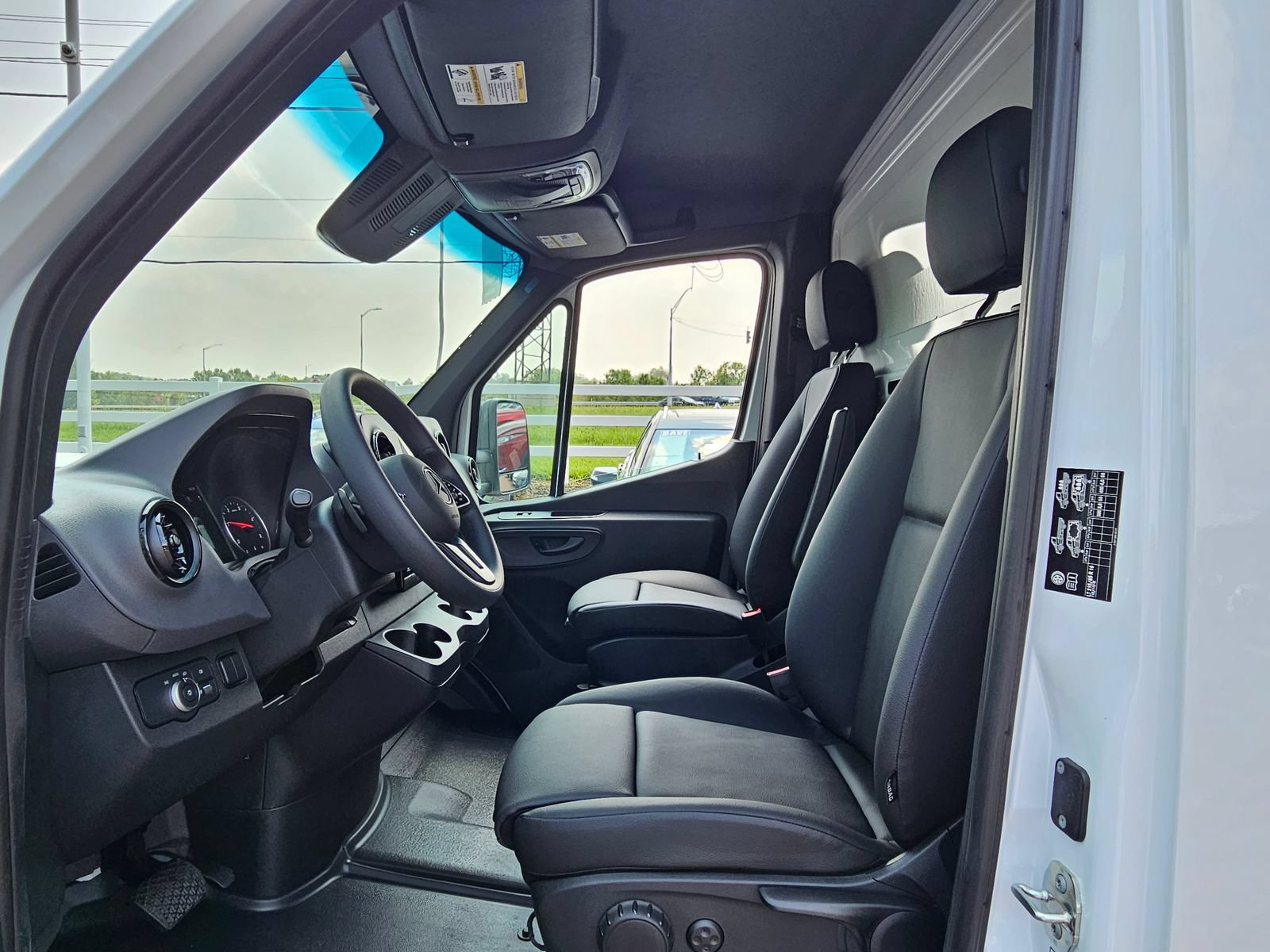 New 2024 Mercedes-Benz Sprinter 3500 image 16