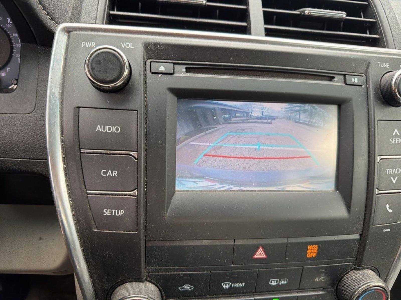 Used 2017 Toyota Camry LE image 14