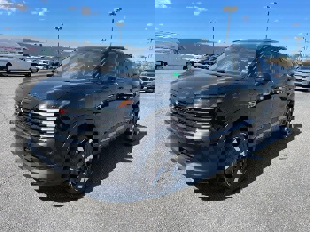 New 2025 Nissan Kicks SR image 9