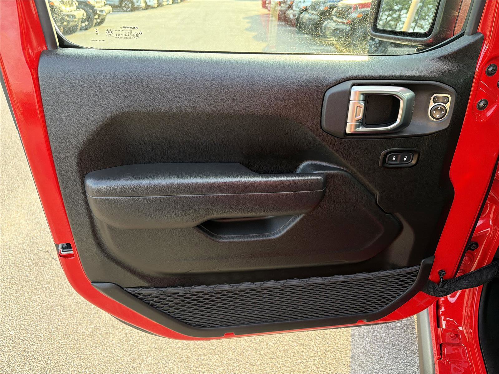 Used 2025 Jeep Wrangler Willys image 10