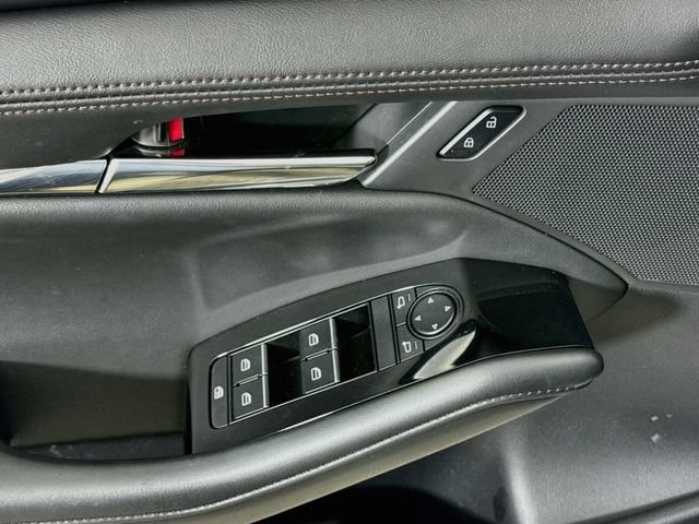 Used 2025 MAZDA MAZDA3 s FWD image 17