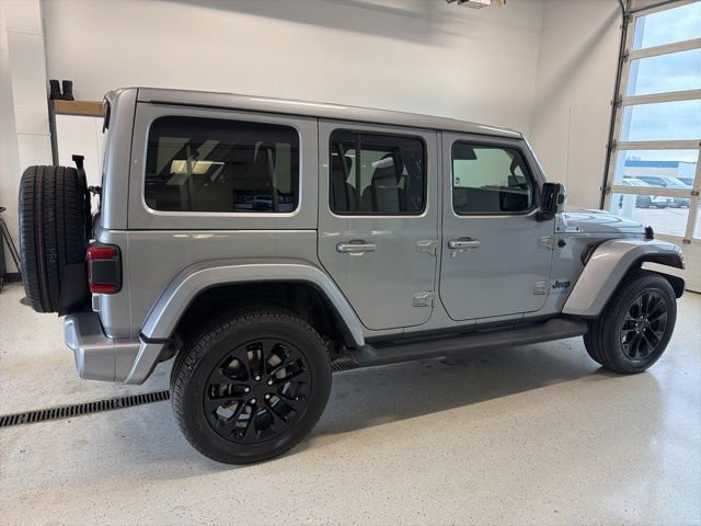 Used 2021 Jeep Wrangler Unlimited Sahara AWD/4WD image 11