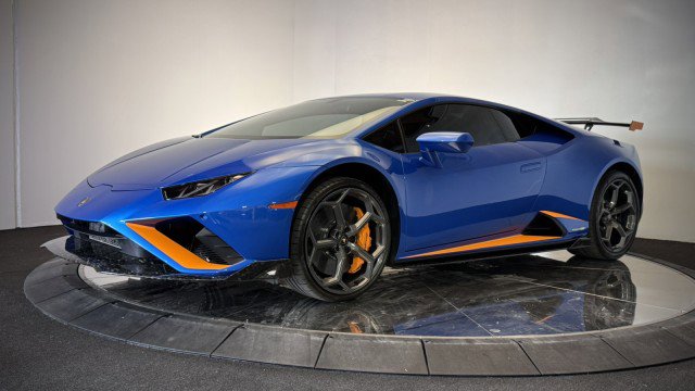 Used 2021 Lamborghini Huracan EVO RWD image 23