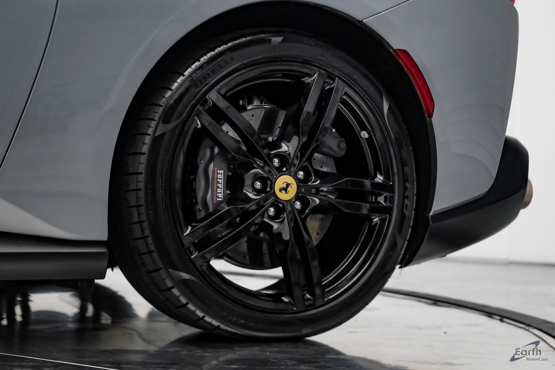 Used 2019 Ferrari Portofino image 90