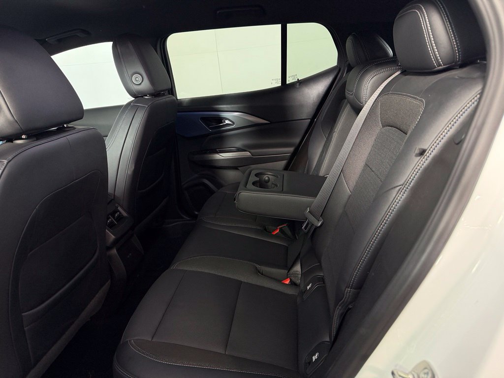 Used 2024 Chevrolet Equinox EV LT FWD image 16