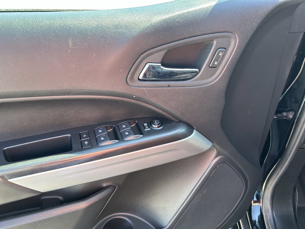 Used 2022 Chevrolet Colorado ZR2 w/ ZR2 Midnight Special Edition AWD/4WD image 21