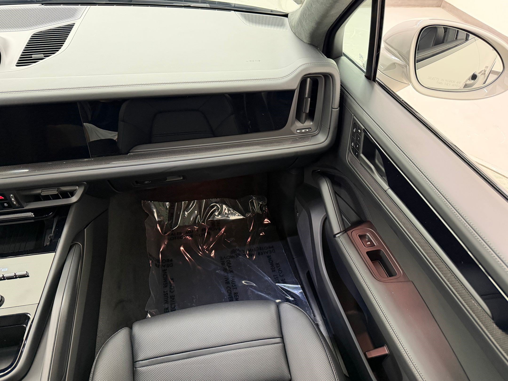 New 2026 Porsche Cayenne GTS AWD/4WD image 29